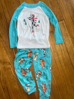 Jammies for Your Families Holiday PJ Set with Skating Dogs